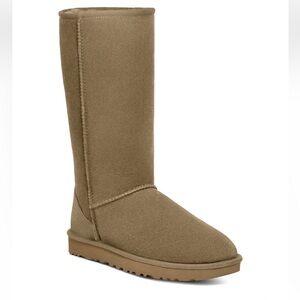 UGG Classic Tall II Genuine Shearling Boot in Antelope